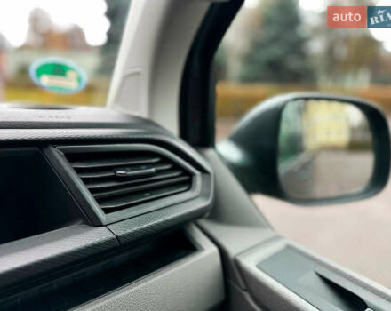 Серый Фольксваген Каравелла, объемом двигателя 2 л и пробегом 300 тыс. км за 40068 $, фото 22 на Automoto.ua