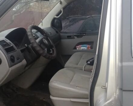 Серый Фольксваген Каравелла, объемом двигателя 2.5 л и пробегом 3 тыс. км за 4500 $, фото 2 на Automoto.ua