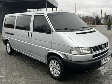 Серый Фольксваген Каравелла, объемом двигателя 2.5 л и пробегом 399 тыс. км за 13499 $, фото 1 на Automoto.ua