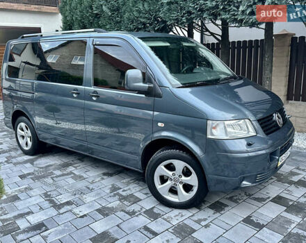 Серый Фольксваген Каравелла, объемом двигателя 2.46 л и пробегом 308 тыс. км за 12300 $, фото 1 на Automoto.ua