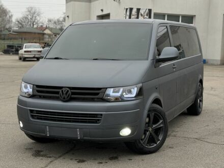 Серый Фольксваген Каравелла, объемом двигателя 2 л и пробегом 319 тыс. км за 16500 $, фото 1 на Automoto.ua