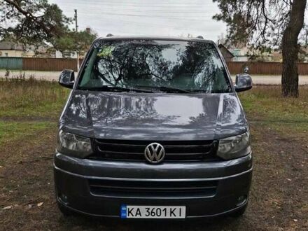 Серый Фольксваген Каравелла, объемом двигателя 1.97 л и пробегом 302 тыс. км за 16000 $, фото 1 на Automoto.ua