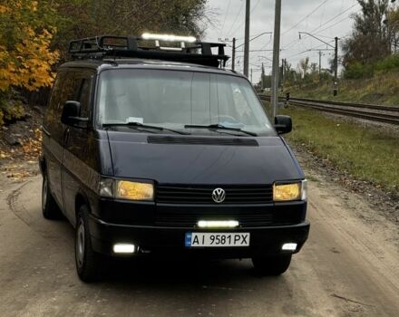 Синий Фольксваген Каравелла, объемом двигателя 2.4 л и пробегом 400 тыс. км за 4300 $, фото 1 на Automoto.ua
