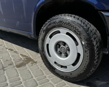 Синий Фольксваген Каравелла, объемом двигателя 2.4 л и пробегом 400 тыс. км за 4300 $, фото 5 на Automoto.ua