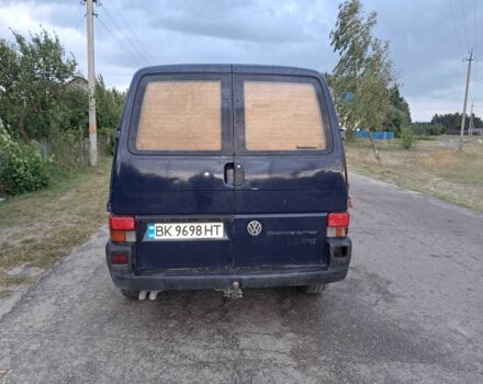 Синій Фольксваген Каравелла, об'ємом двигуна 2.5 л та пробігом 999 тис. км за 3900 $, фото 1 на Automoto.ua