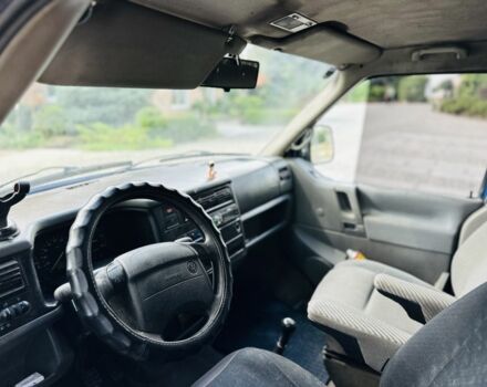 Фольксваген Каравелла 2003 в Синельниковом на Automoto.ua Синий Фольксваген Каравелла, объемом двигателя 2.5 л и пробегом 250 тыс. км за 3200 $, фото 21 на Automoto.ua