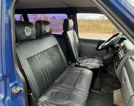 Синий Фольксваген Каравелла, объемом двигателя 2.37 л и пробегом 472 тыс. км за 4500 $, фото 10 на Automoto.ua