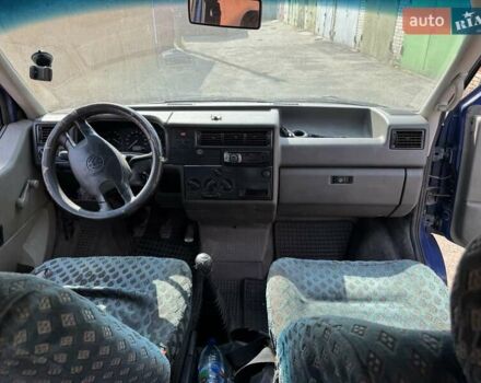 Синий Фольксваген Каравелла, объемом двигателя 0 л и пробегом 477 тыс. км за 5999 $, фото 9 на Automoto.ua