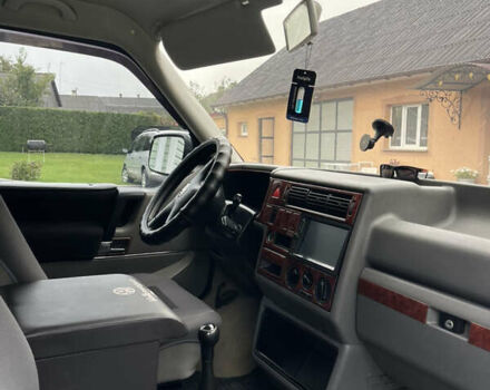 Синий Фольксваген Каравелла, объемом двигателя 2.46 л и пробегом 500 тыс. км за 8200 $, фото 5 на Automoto.ua