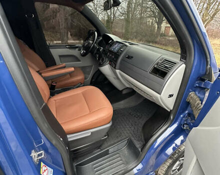 Синій Фольксваген Каравелла, об'ємом двигуна 1.97 л та пробігом 280 тис. км за 22000 $, фото 16 на Automoto.ua