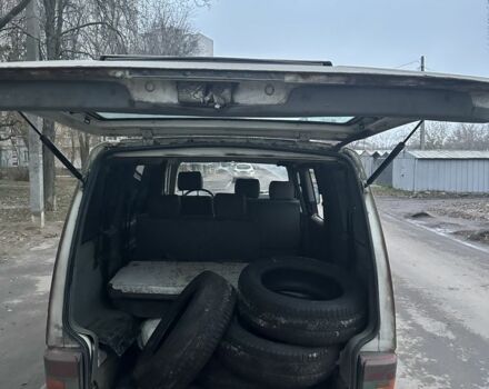 Зелений Фольксваген Каравелла, об'ємом двигуна 1.9 л та пробігом 350 тис. км за 2134 $, фото 4 на Automoto.ua