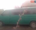 Зеленый Фольксваген Каравелла, объемом двигателя 2.5 л и пробегом 600 тыс. км за 3000 $, фото 1 на Automoto.ua