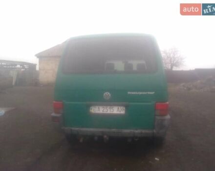 Зелений Фольксваген Каравелла, об'ємом двигуна 2.5 л та пробігом 600 тис. км за 3000 $, фото 1 на Automoto.ua