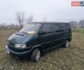 Зеленый Фольксваген Каравелла, объемом двигателя 2.5 л и пробегом 500 тыс. км за 4800 $, фото 1 на Automoto.ua