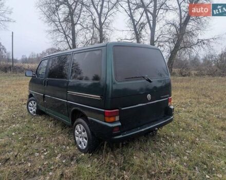Зеленый Фольксваген Каравелла, объемом двигателя 2.5 л и пробегом 500 тыс. км за 4800 $, фото 2 на Automoto.ua