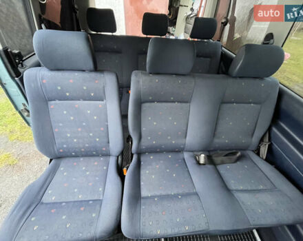 Зеленый Фольксваген Каравелла, объемом двигателя 2.5 л и пробегом 359 тыс. км за 8800 $, фото 34 на Automoto.ua