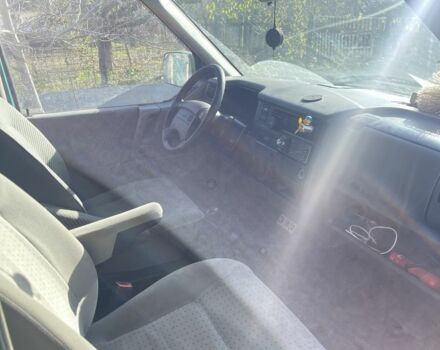 Зеленый Фольксваген Каравелла, объемом двигателя 2.5 л и пробегом 300 тыс. км за 3500 $, фото 5 на Automoto.ua