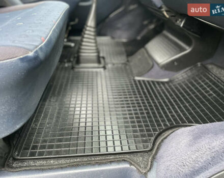 Зеленый Фольксваген Каравелла, объемом двигателя 2.5 л и пробегом 359 тыс. км за 8800 $, фото 24 на Automoto.ua