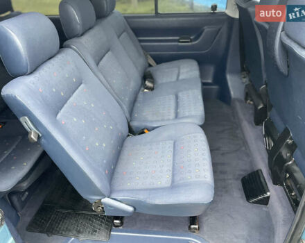 Зеленый Фольксваген Каравелла, объемом двигателя 2.5 л и пробегом 359 тыс. км за 8800 $, фото 40 на Automoto.ua