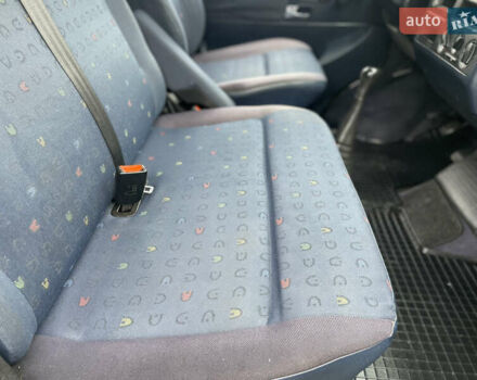 Зеленый Фольксваген Каравелла, объемом двигателя 2.5 л и пробегом 359 тыс. км за 8800 $, фото 29 на Automoto.ua