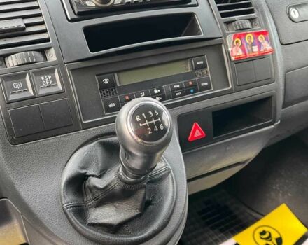 Зеленый Фольксваген Каравелла, объемом двигателя 2.5 л и пробегом 356 тыс. км за 11900 $, фото 13 на Automoto.ua