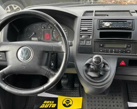 Зеленый Фольксваген Каравелла, объемом двигателя 2.5 л и пробегом 356 тыс. км за 11900 $, фото 10 на Automoto.ua