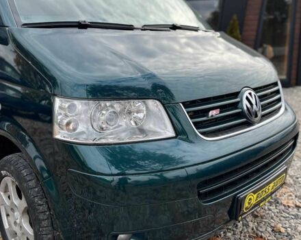 Зеленый Фольксваген Каравелла, объемом двигателя 2.5 л и пробегом 356 тыс. км за 11900 $, фото 1 на Automoto.ua