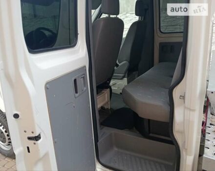 Белый Фольксваген Крафтер, объемом двигателя 2.5 л и пробегом 267 тыс. км за 18999 $, фото 7 на Automoto.ua