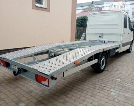 Белый Фольксваген Крафтер, объемом двигателя 2.5 л и пробегом 267 тыс. км за 18999 $, фото 1 на Automoto.ua