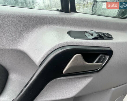 Белый Фольксваген Крафтер, объемом двигателя 1.97 л и пробегом 451 тыс. км за 15400 $, фото 19 на Automoto.ua