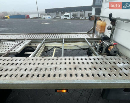 Белый Фольксваген Крафтер, объемом двигателя 1.97 л и пробегом 451 тыс. км за 15400 $, фото 10 на Automoto.ua