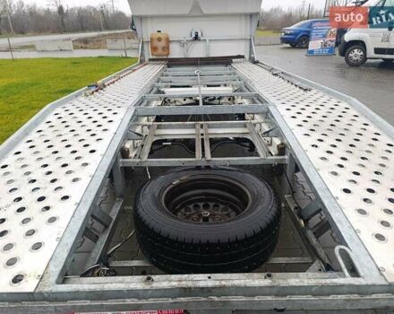 Белый Фольксваген Крафтер, объемом двигателя 1.97 л и пробегом 299 тыс. км за 16000 $, фото 7 на Automoto.ua