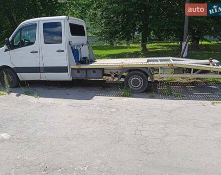 Белый Фольксваген Крафтер, объемом двигателя 1.97 л и пробегом 400 тыс. км за 15800 $, фото 2 на Automoto.ua