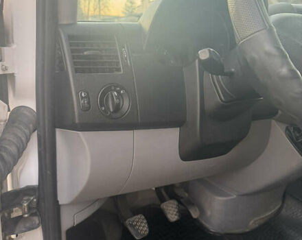 Білий Фольксваген Крафтєр, об'ємом двигуна 1.97 л та пробігом 309 тис. км за 17500 $, фото 13 на Automoto.ua