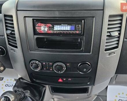 Белый Фольксваген Крафтер, объемом двигателя 2 л и пробегом 121 тыс. км за 19800 $, фото 27 на Automoto.ua