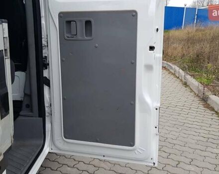 Белый Фольксваген Крафтер, объемом двигателя 1.97 л и пробегом 240 тыс. км за 21800 $, фото 29 на Automoto.ua