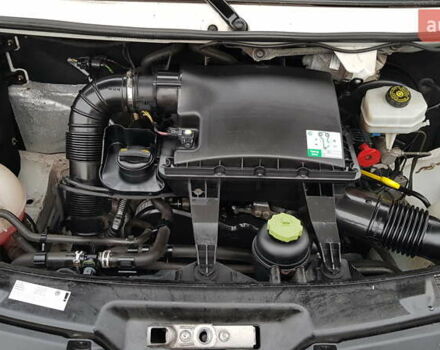 Белый Фольксваген Крафтер, объемом двигателя 1.97 л и пробегом 240 тыс. км за 21800 $, фото 36 на Automoto.ua