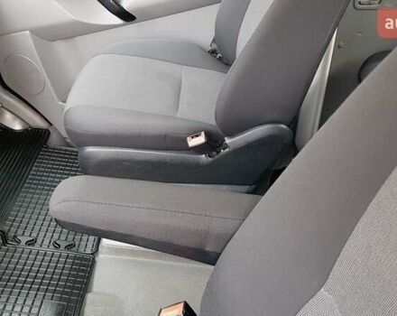 Белый Фольксваген Крафтер, объемом двигателя 1.97 л и пробегом 240 тыс. км за 21800 $, фото 19 на Automoto.ua