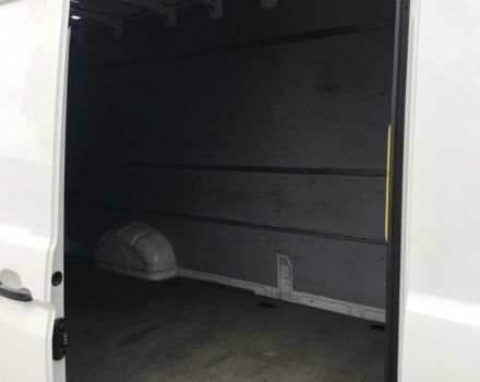 Белый Фольксваген Крафтер, объемом двигателя 0 л и пробегом 216 тыс. км за 18600 $, фото 2 на Automoto.ua