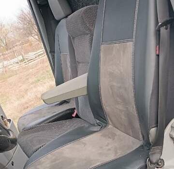 Белый Фольксваген Крафтер, объемом двигателя 2.5 л и пробегом 268 тыс. км за 8500 $, фото 11 на Automoto.ua