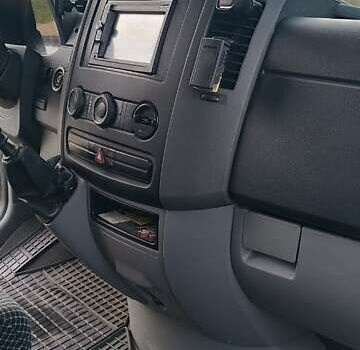 Белый Фольксваген Крафтер, объемом двигателя 2.5 л и пробегом 268 тыс. км за 8500 $, фото 8 на Automoto.ua