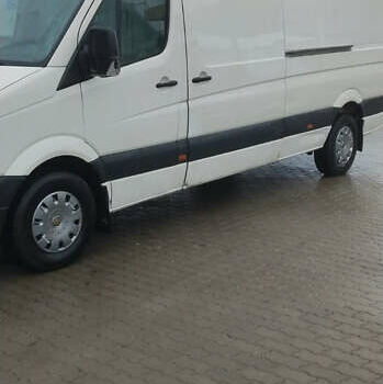 Белый Фольксваген Крафтер, объемом двигателя 2.5 л и пробегом 350 тыс. км за 9500 $, фото 1 на Automoto.ua