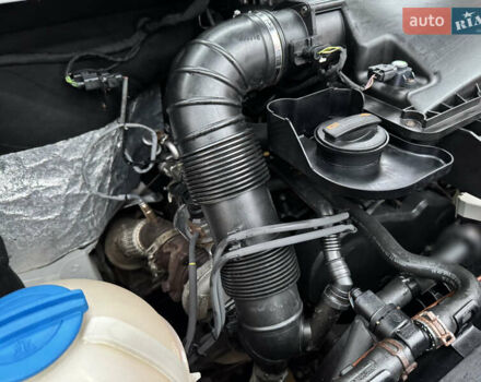 Белый Фольксваген Крафтер, объемом двигателя 1.97 л и пробегом 423 тыс. км за 12800 $, фото 76 на Automoto.ua