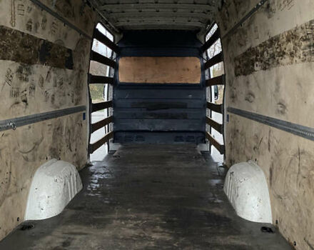 Белый Фольксваген Крафтер, объемом двигателя 2.46 л и пробегом 350 тыс. км за 13850 $, фото 31 на Automoto.ua