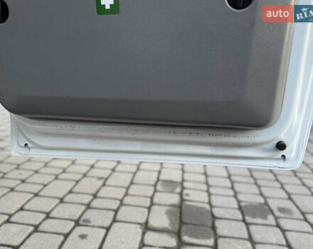 Белый Фольксваген Крафтер, объемом двигателя 1.97 л и пробегом 450 тыс. км за 12499 $, фото 38 на Automoto.ua