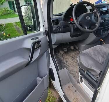 Белый Фольксваген Крафтер, объемом двигателя 1.97 л и пробегом 340 тыс. км за 8500 $, фото 12 на Automoto.ua