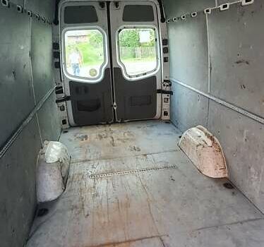 Белый Фольксваген Крафтер, объемом двигателя 1.97 л и пробегом 340 тыс. км за 8500 $, фото 8 на Automoto.ua