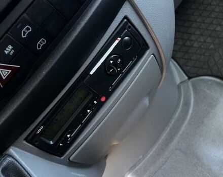 Білий Фольксваген Крафтєр, об'ємом двигуна 1.97 л та пробігом 205 тис. км за 18200 $, фото 14 на Automoto.ua