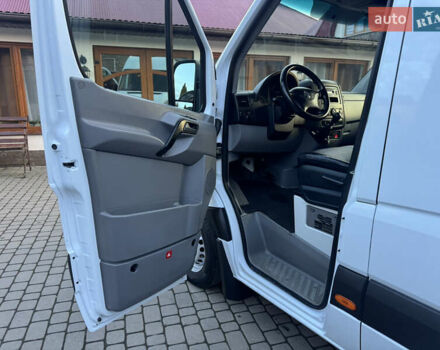 Белый Фольксваген Крафтер, объемом двигателя 1.97 л и пробегом 450 тыс. км за 12499 $, фото 24 на Automoto.ua