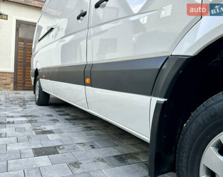 Фольксваген Крафтер 2013 в Виноградове на Automoto.ua Белый Фольксваген Крафтер, объемом двигателя 2 л и пробегом 477 тыс. км за 12900 $, фото 18 на Automoto.ua